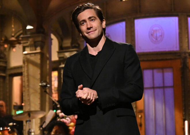 SNL “Same Letter Effect” Network Caught Up with Jake Gyllenhaal